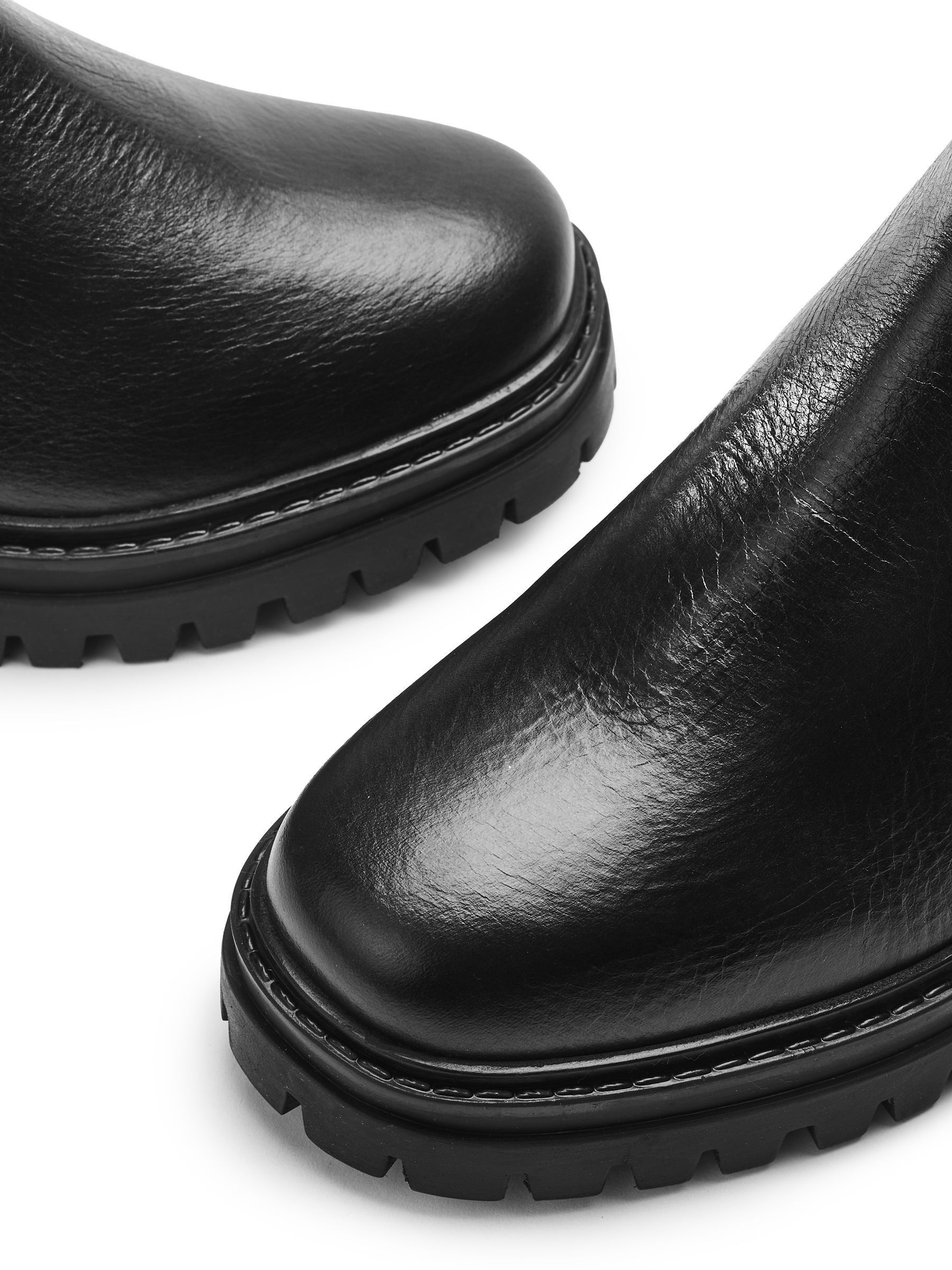 Buy Moda in Pelle Black Soft Square Elasticated Chelsea