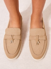 骆驼 - Friends Like These 仿麂皮流苏饰边白色外底休闲乐福鞋 - 5的图像4｝