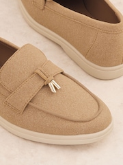 Friends Like These Imitert semsket skinn duskdetaljer Hvit yttersåle Casual Loafers - Bilde 7 av 8