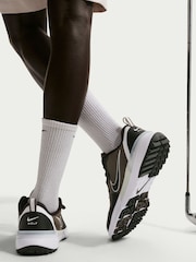 Nike Medium Ash Tempo Golf Trainers - Image 8 of 8