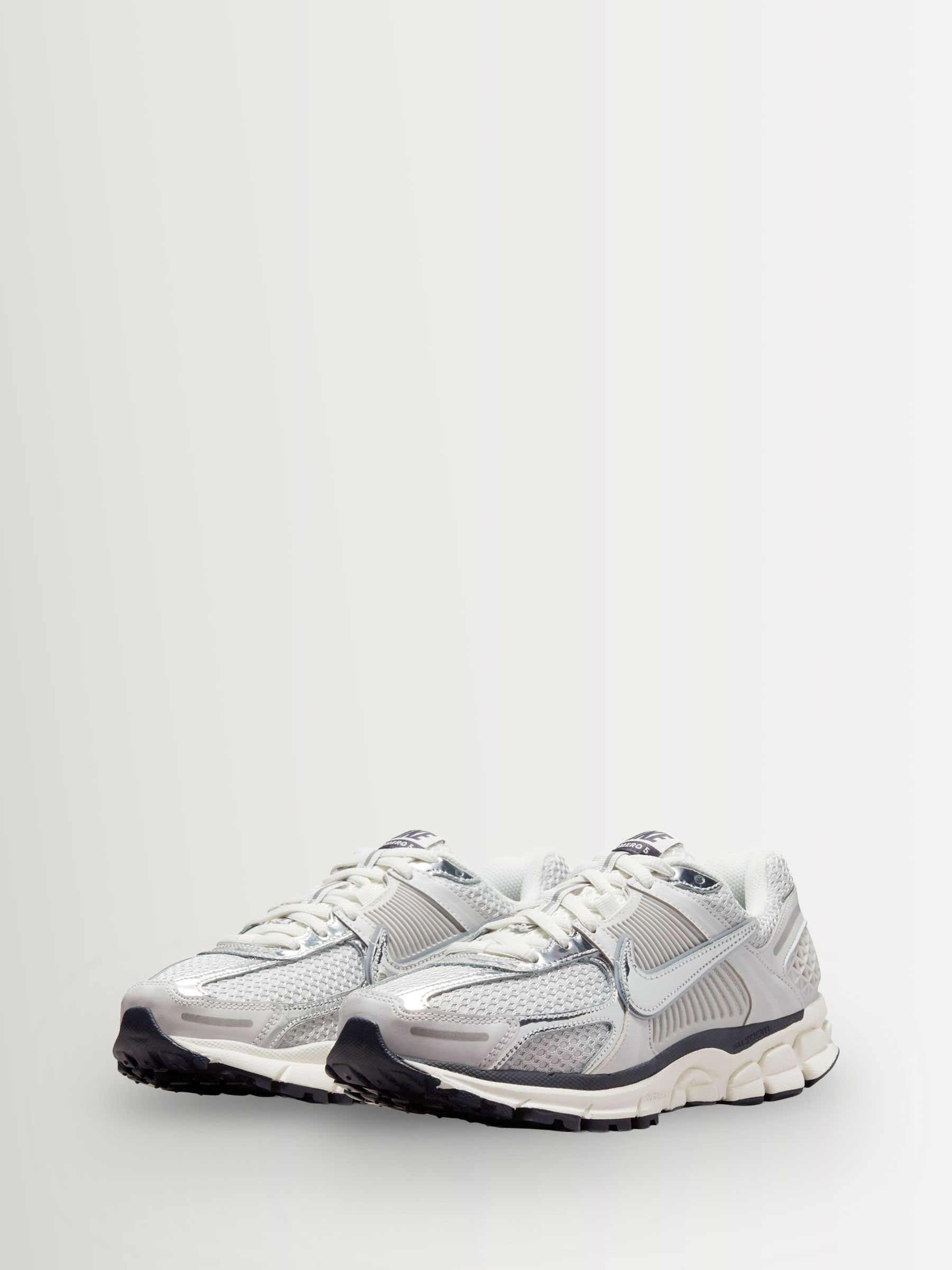 Comprar Tênis Nike Zoom Vomero 5 from Next Brazil