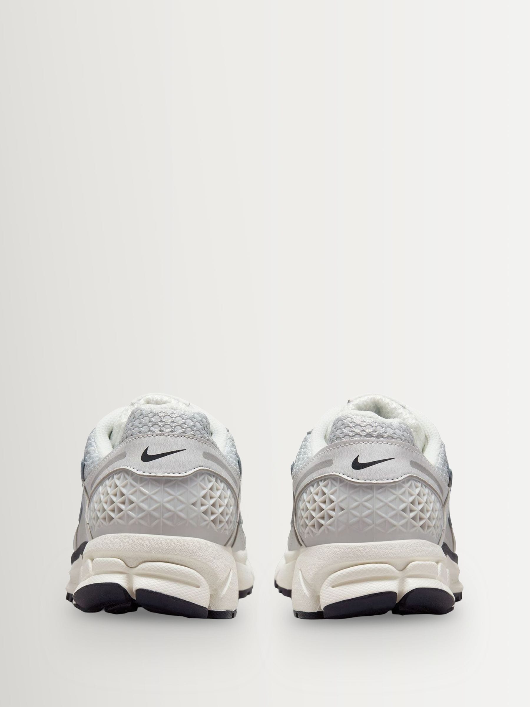 Comprar Tênis Nike Zoom Vomero 5 from Next Brazil