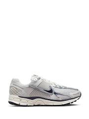 Nike Grey Zoom Vomero 5 trainers - Image 3 of 9