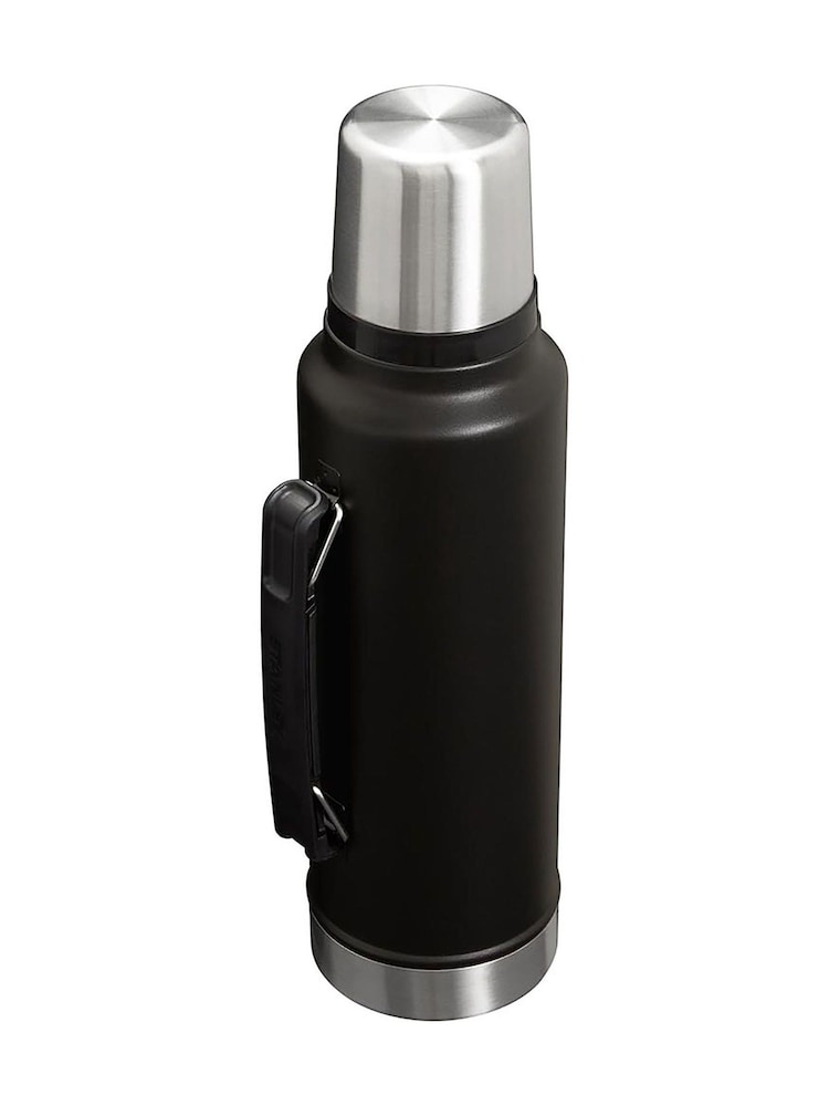 Stanley Black 2.0 Legendary Classic Bottle 1.4L - Image 2 of 3 Stanley Black 2.0 Legendary Classic Bottle 1.4L - Image 2 of 3