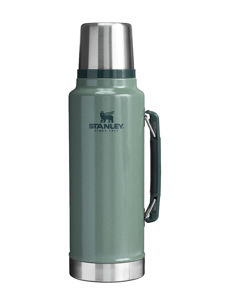 Stanley Hammertone Green Legendary Classic Bottle 1.4L - Image 1 of 3 Stanley Hammertone Green Legendary Classic Bottle 1.4L - Image 1 of 3
