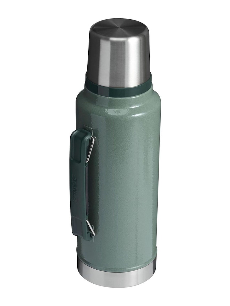 Stanley Hammertone Green Legendary Classic Bottle 1.4L - Image 3 of 3