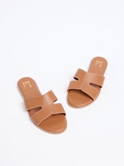 Faux Leather Tan Brown - Friends Like These Comfort Mule Casual Flat Sandals - تصویر 3 از 4