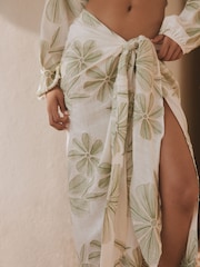 Green/Cream Floral Embroidered Sarong - Image 3 of 7