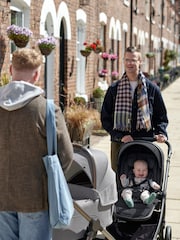 Mamas & Papas Eclipse Black Ocarro² Eclipse Pushchair - Image 1 of 10