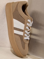 Marrón moca - A mis colegas les gustan estas zapatillas deportivas retro con cordones y suela de goma - Imagen 2 de 4