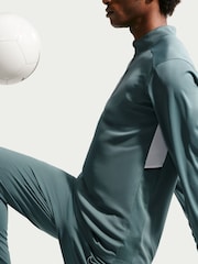 الأردواز المعدني - توب تدريب Drill بتقنية Dri-FIT من Nike - صورة 5 من 5