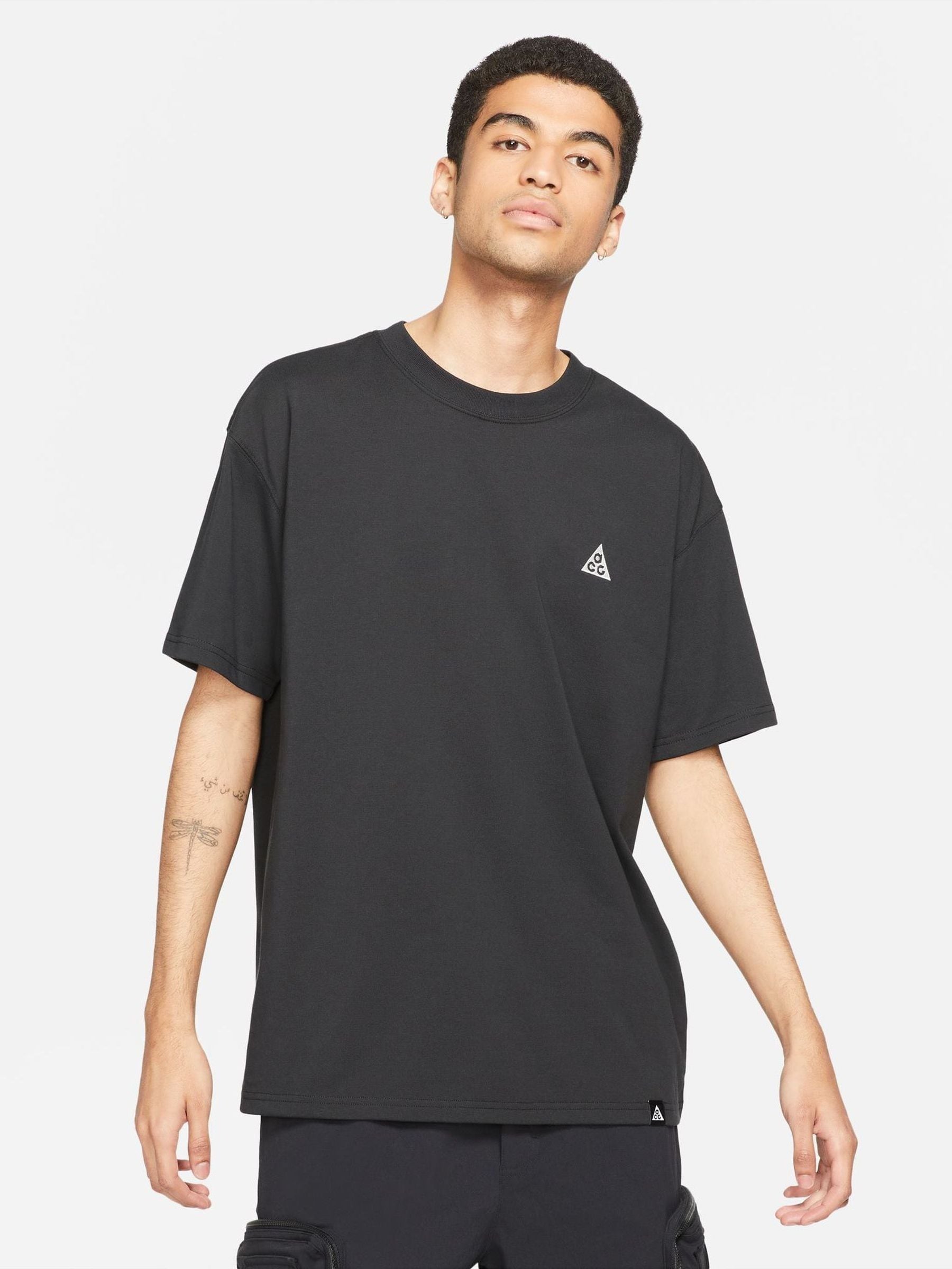 Next：日本 ブラック - Nike ACG 半袖 Tシャツ from Next Japan