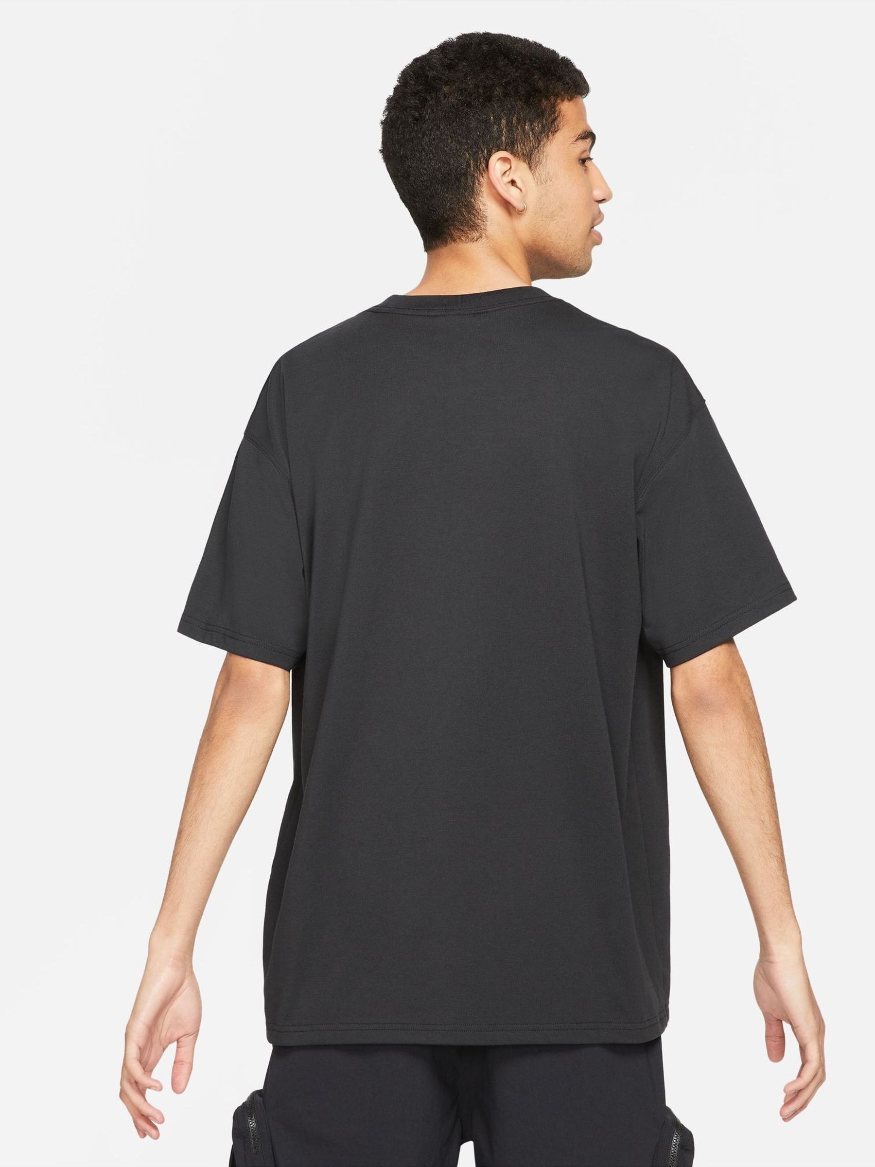 Next：日本 ブラック - Nike ACG 半袖 Tシャツ from Next Japan