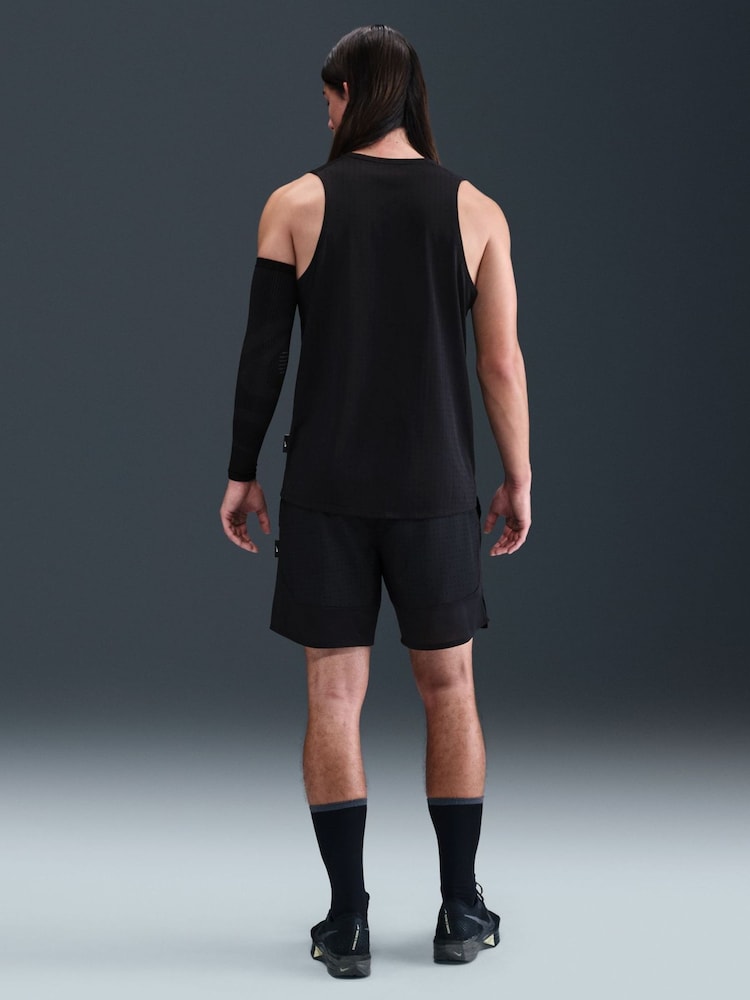 Nike Black Miler Breathe Dri-FIT Running Vest - Image 2 of 10