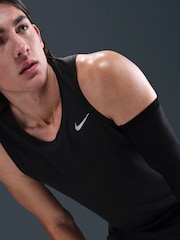 Nike Black Miler Breathe Dri-FIT Running Vest - Image 5 of 10