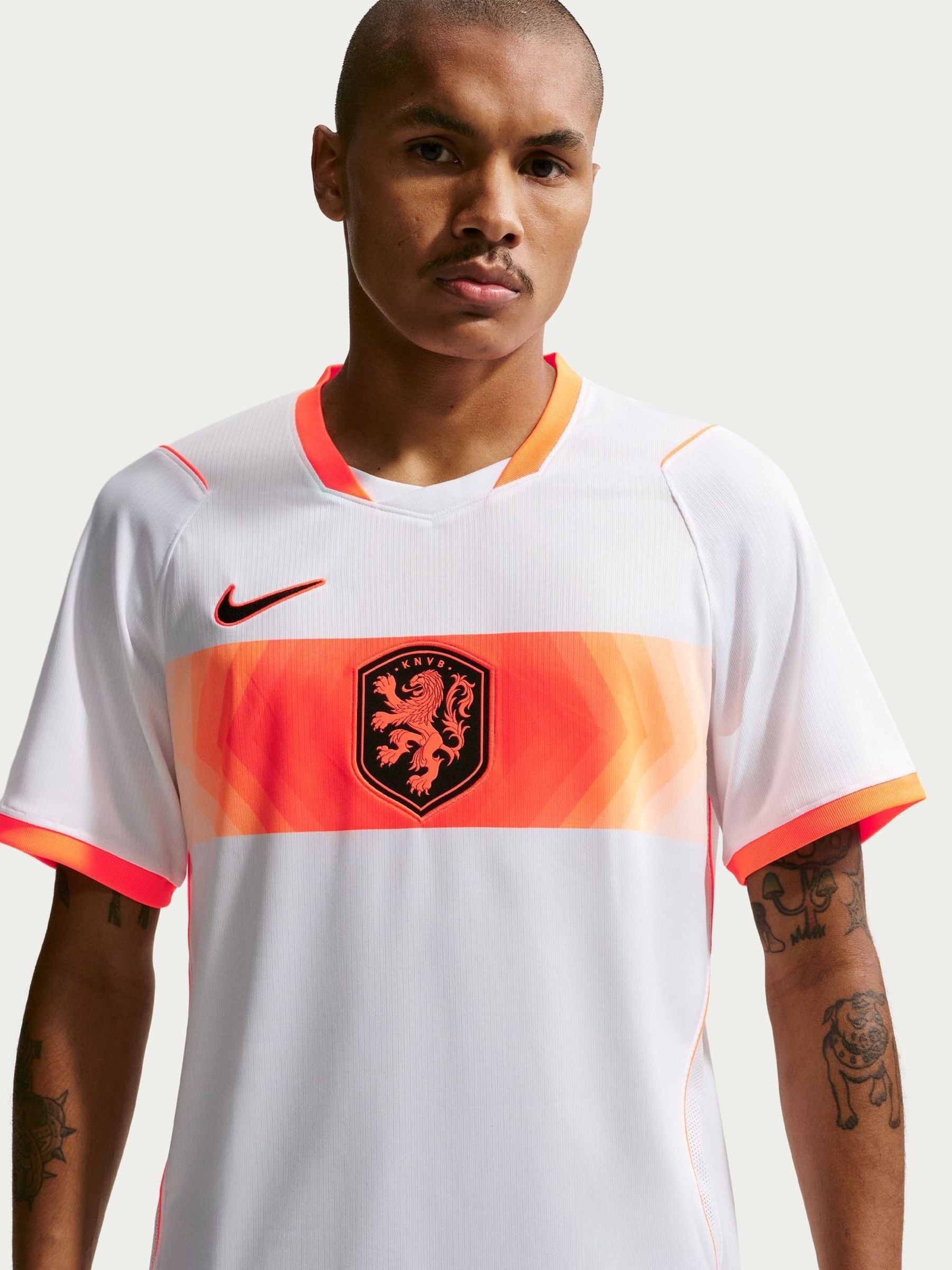 Next：日本 Away - Nike オランダ 2026 スタジアム サッカーシャツ