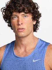 Nike Royal Pulse Blue Miler Breathe Dri-FIT Running Vest - Image 3 of 3