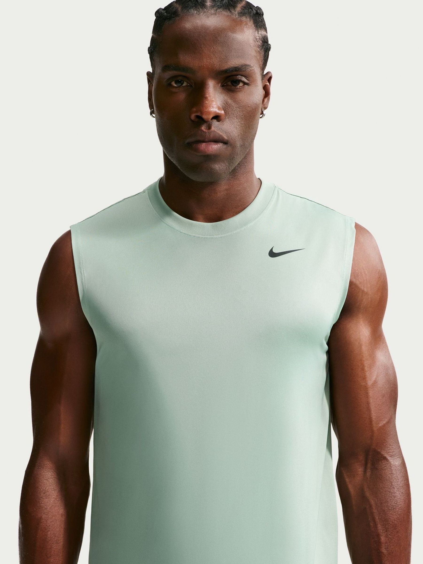 Next：日本 スチームグリーン - Nike Dri-FIT Legend トレーニング