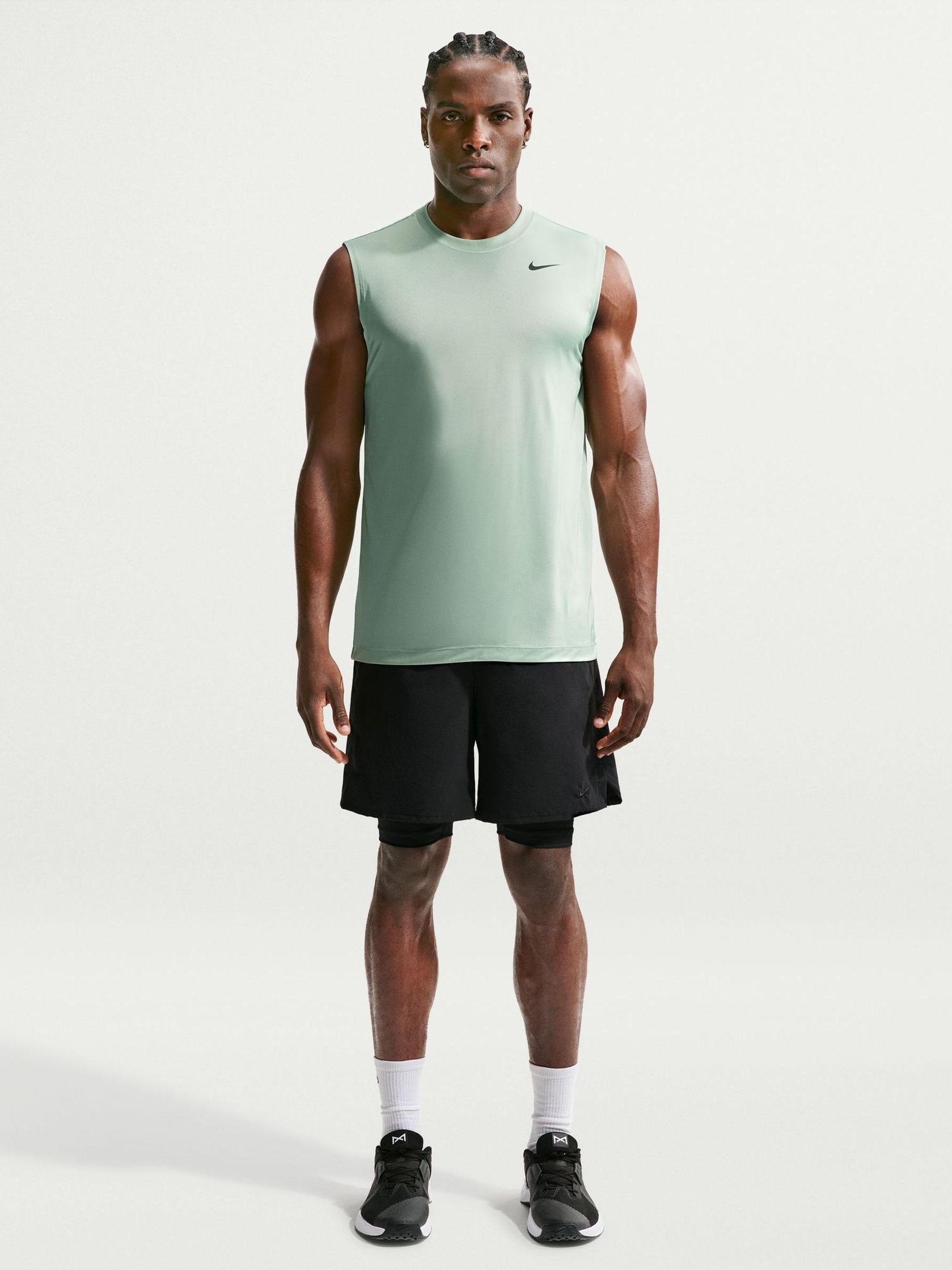 Next：日本 スチームグリーン - Nike Dri-FIT Legend トレーニング