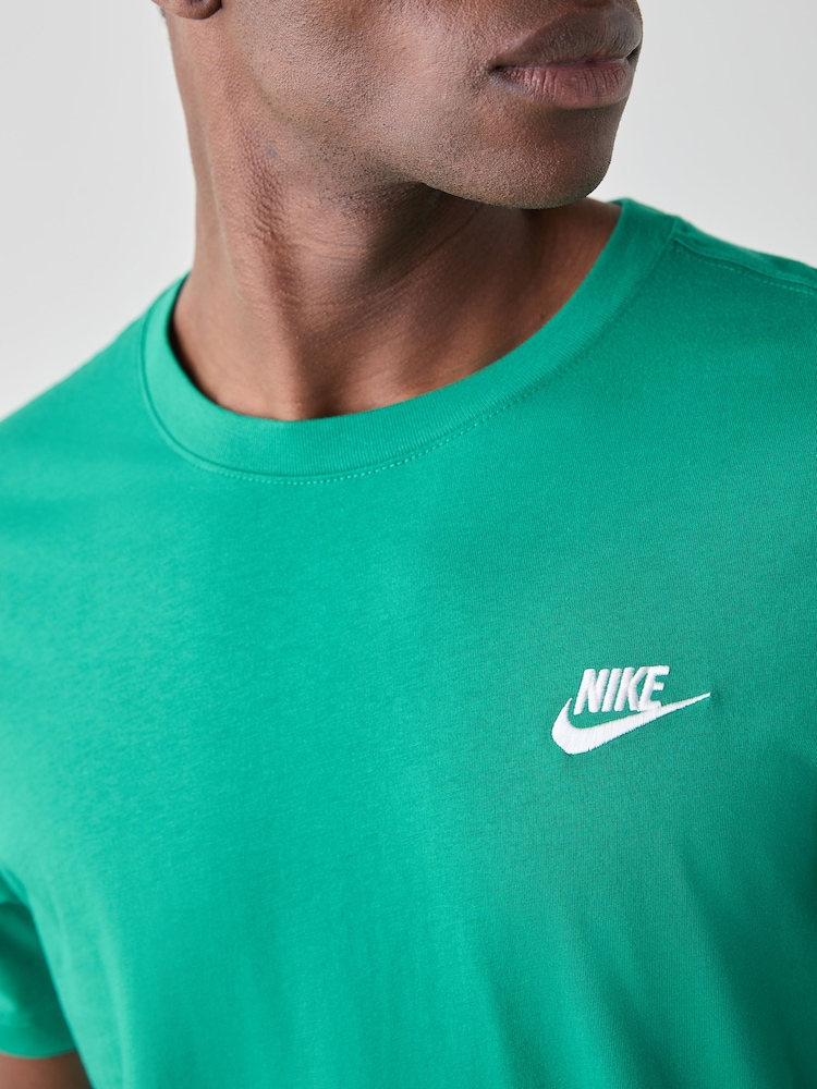 Nike Malachite Green Short Sleeve Club T-Shirt - Image 19 of 19 Nike Malachite Green Short Sleeve Club T-Shirt - Image 19 of 19