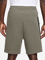Nike Silver Sage Green Tech Fleece Shorts - Image 2 of 4