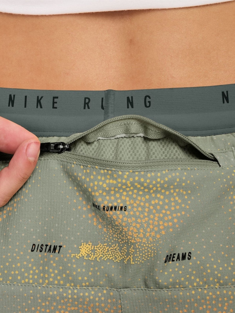 Nike Jade Green Stride Dri-FIT 5 inch Brief Lined Running Shorts - Image 4 of 4 Nike Jade Green Stride Dri-FIT 5 inch Brief Lined Running Shorts - Image 4 of 4