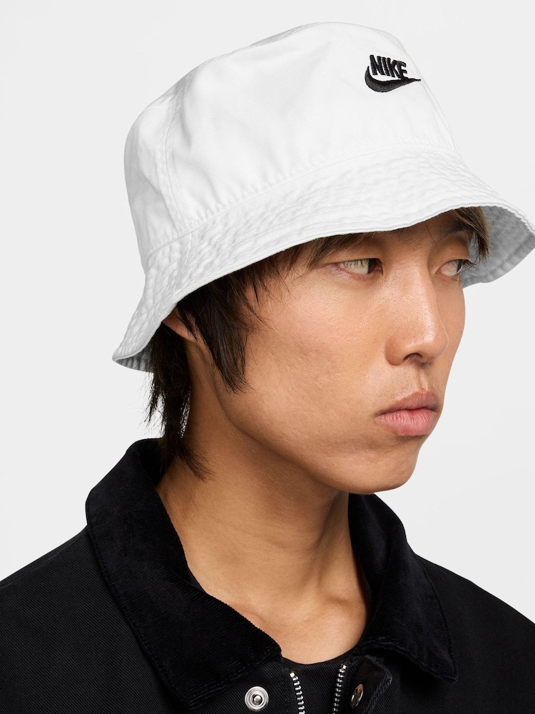 Nike White Apex Futura Washed Bucket Hat - Image 2 of 6 Nike White Apex Futura Washed Bucket Hat - Image 2 of 6