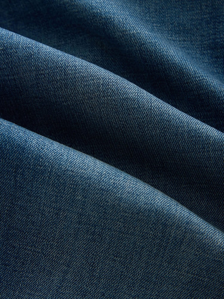 Mid Blue Crosshatch Baggy Fit Classic Stretch Jeans - Image 2 of 5 Mid Blue Crosshatch Baggy Fit Classic Stretch Jeans - Image 2 of 5