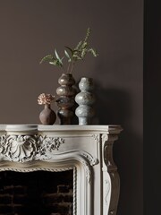 Abigail Ahern Dewdrop Moss 2.5 Litre Emulsion Paint - Image 6 of 7