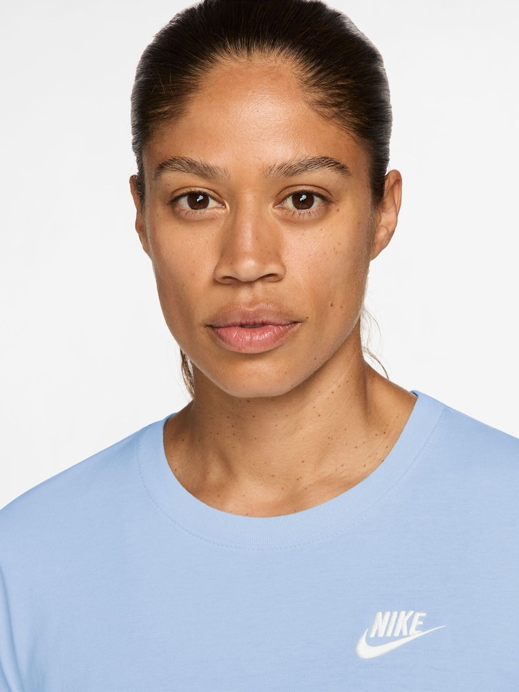 Nike Hydrogen Blue Club T-Shirt - Image 3 of 3 Nike Hydrogen Blue Club T-Shirt - Image 3 of 3