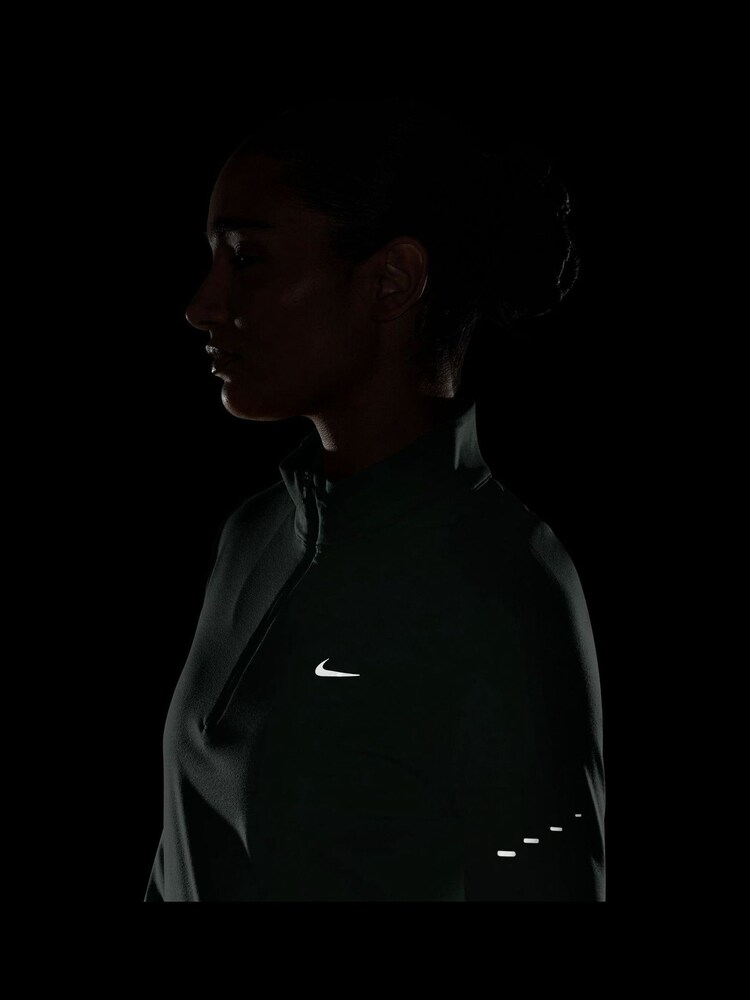 Verde vapor - Top de running Nike Swift Dri-FIT UV 1/4-Zip - Imagen 4 de 4 Verde vapor - Top de running Nike Swift Dri-FIT UV 1/4-Zip - Imagen 4 de 4