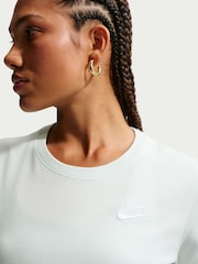 À peine vert - Nike Club T-Shirt - Image 5 de 5