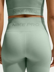 Nike Steam Green Pro Seamless High Waisted 7/8ths Leggings - Image 5 of 5