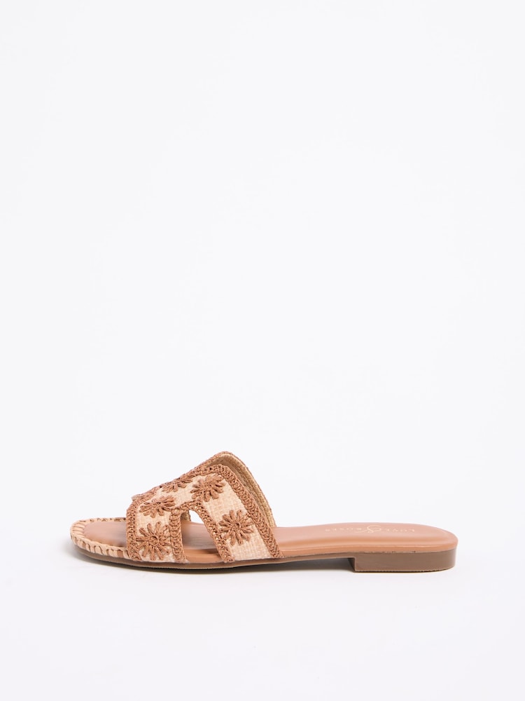 棕褐色花朵 - Love & Roses Embroidered Raffia Flat Summer Sandals - 圖片 6/6