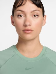 Nike Steam Green Pro Seamless Short Sleeve T-Shirt - Image 3 of 3