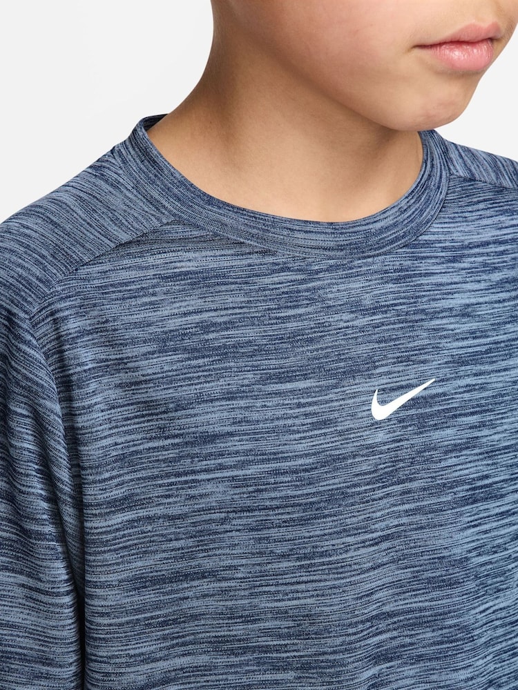 Albastru de muncă - Tricou cu model Nike Dri-FIT Mânecă scurtă - Imaginea 3 din 3 Albastru de muncă - Tricou cu model Nike Dri-FIT Mânecă scurtă - Imaginea 3 din 3