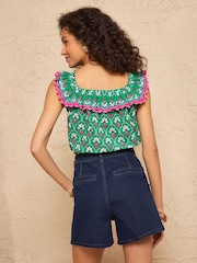 Love & Roses Rinse Wash Denim Scallop Pocket Shorts - Image 4 of 4