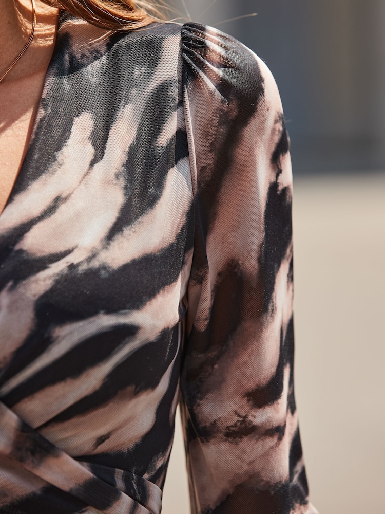 Sosandar Brown Abstract Print Wrap Front Top - Image 5 of 5 Sosandar Brown Abstract Print Wrap Front Top - Image 5 of 5