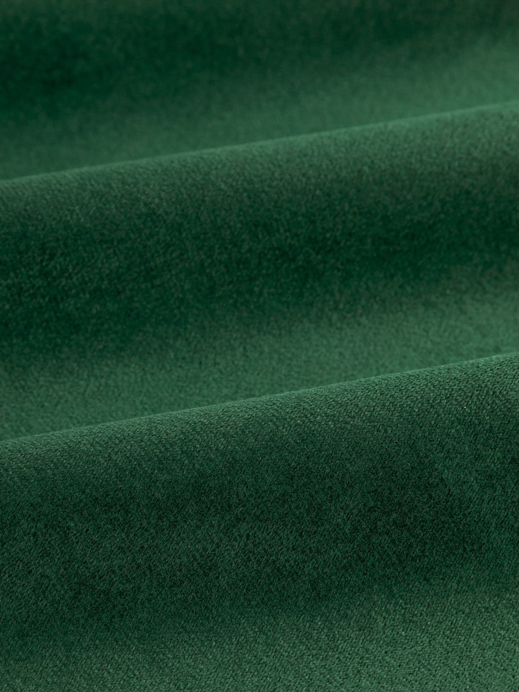 Furn The Ultimate Velvet 100% Blackout Eyelet Curtains - صورة 6 من 6 Furn The Ultimate Velvet 100% Blackout Eyelet Curtains - صورة 6 من 6