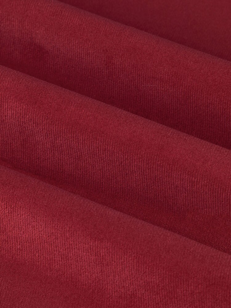 Furn The Ultimate Velvet 100% Blackout Eyelet Curtains - صورة 6 من 6