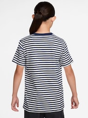 Nike Midnight Navy Sportswear T-Shirt - Image 2 of 2