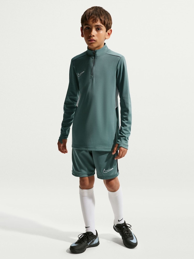 Nike Green Shorts - Image 1 of 6 Nike Green Shorts - Image 1 of 6