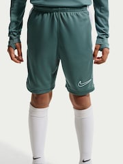 Nike Green Shorts - Image 5 of 6