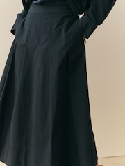 שחור - Nothing Ordinary Premium Cotton Rich Tailored A-Line Midi Skirt - תמונה 4 מתוך 4