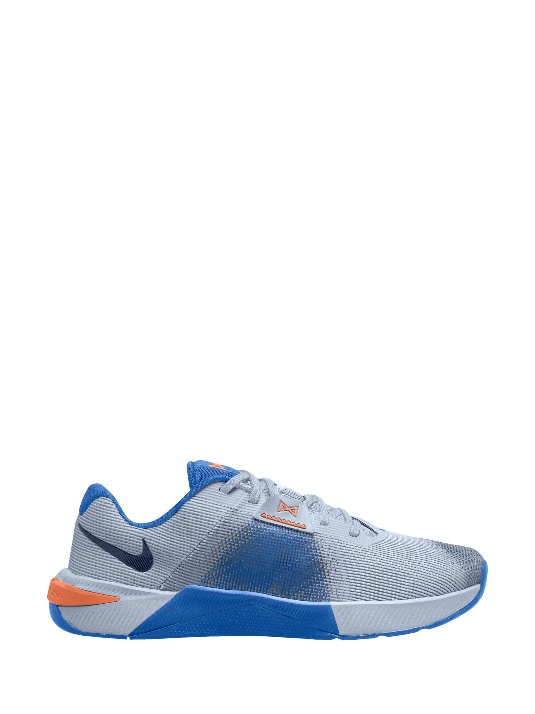 Next：日本 ブルー / グレー - Nike Metcon 10 ジム スニーカー from