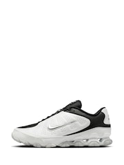 Nike White Reax 8 Trainers - Image 4 of 10