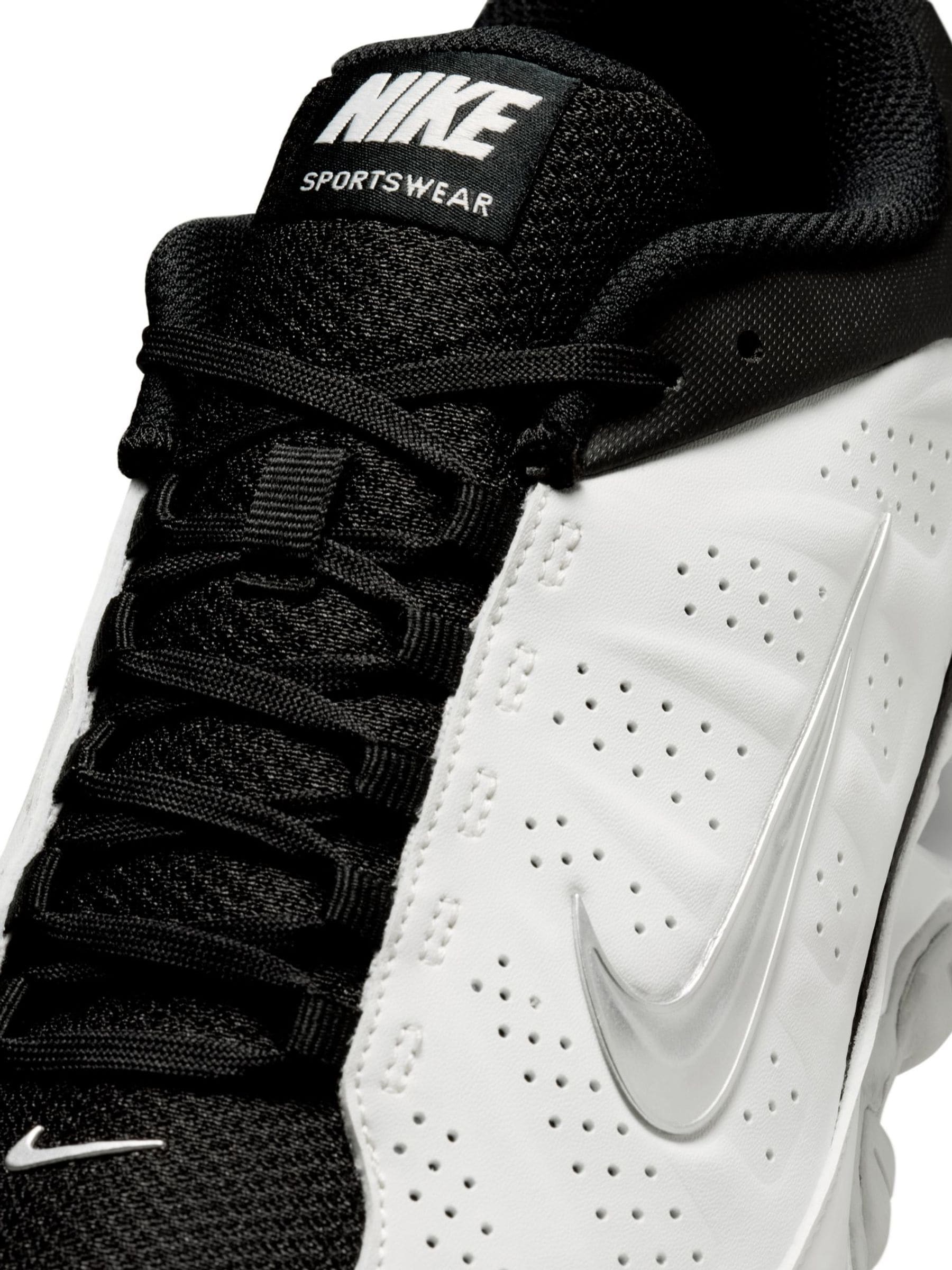 Next：日本 ホワイト - Nike Reax 8 スニーカー from Next Japan