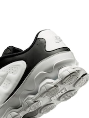 Nike White Reax 8 Trainers - Image 9 of 10