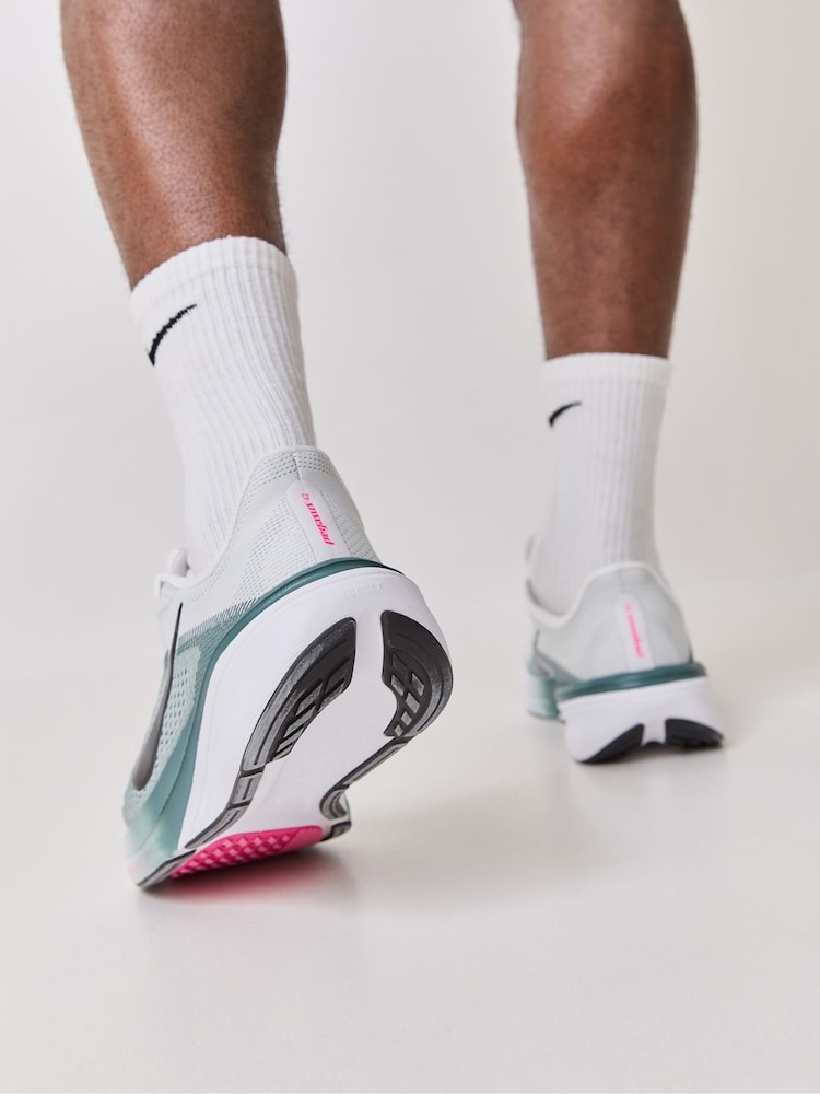 Next：日本 グレー / ホワイト - Nike Pegasus 42 ランニングシューズ 
