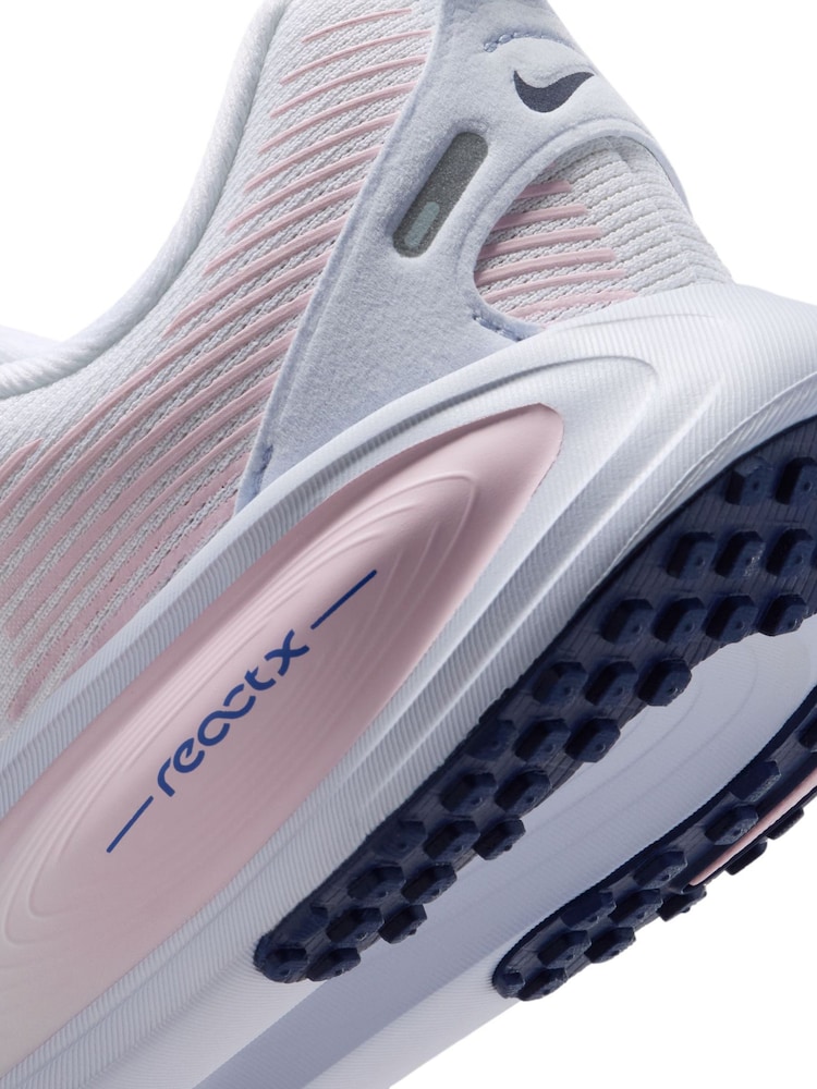 Nike White/Pink Youth Vomero 18 Road Running Trainers - Image 11 of 11 Nike White/Pink Youth Vomero 18 Road Running Trainers - Image 11 of 11